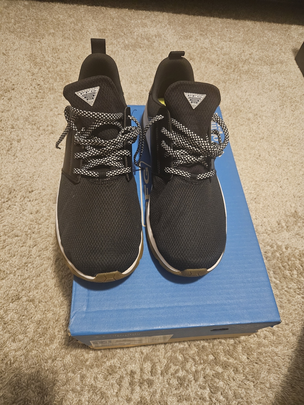 Columbia Black Men's Athletic Sneakers with Contrast Laces